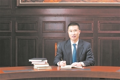  張廣軍 華中科技大學(xué)黨委書記、中國(guó)工程院院士 