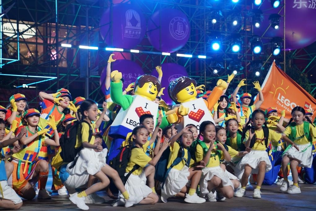 9月14日晚，演員在上海旅游節(jié)開幕式上表演。新華社發(fā)（陳浩明 攝）