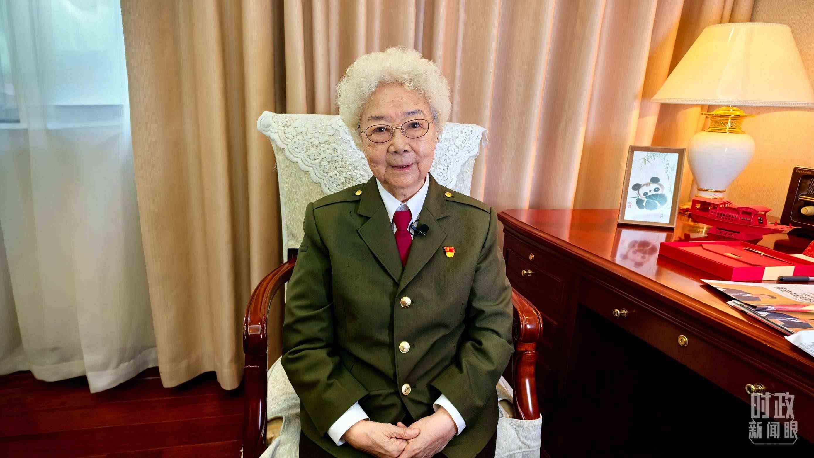 “人民藝術(shù)家”國家榮譽(yù)稱號獲得者田華。（總臺央視記者史偉拍攝）