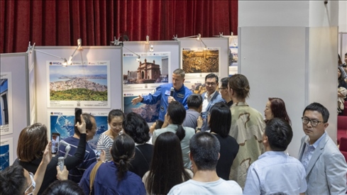 5月29日，“宇宙·金磚國(guó)家”圖片巡回展在北京舉辦，活動(dòng)現(xiàn)場(chǎng)吸引了眾多中國(guó)觀眾。北京俄羅斯文化中心供圖