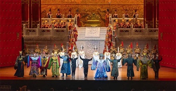 《圖蘭朵》演出劇照。何倫攝