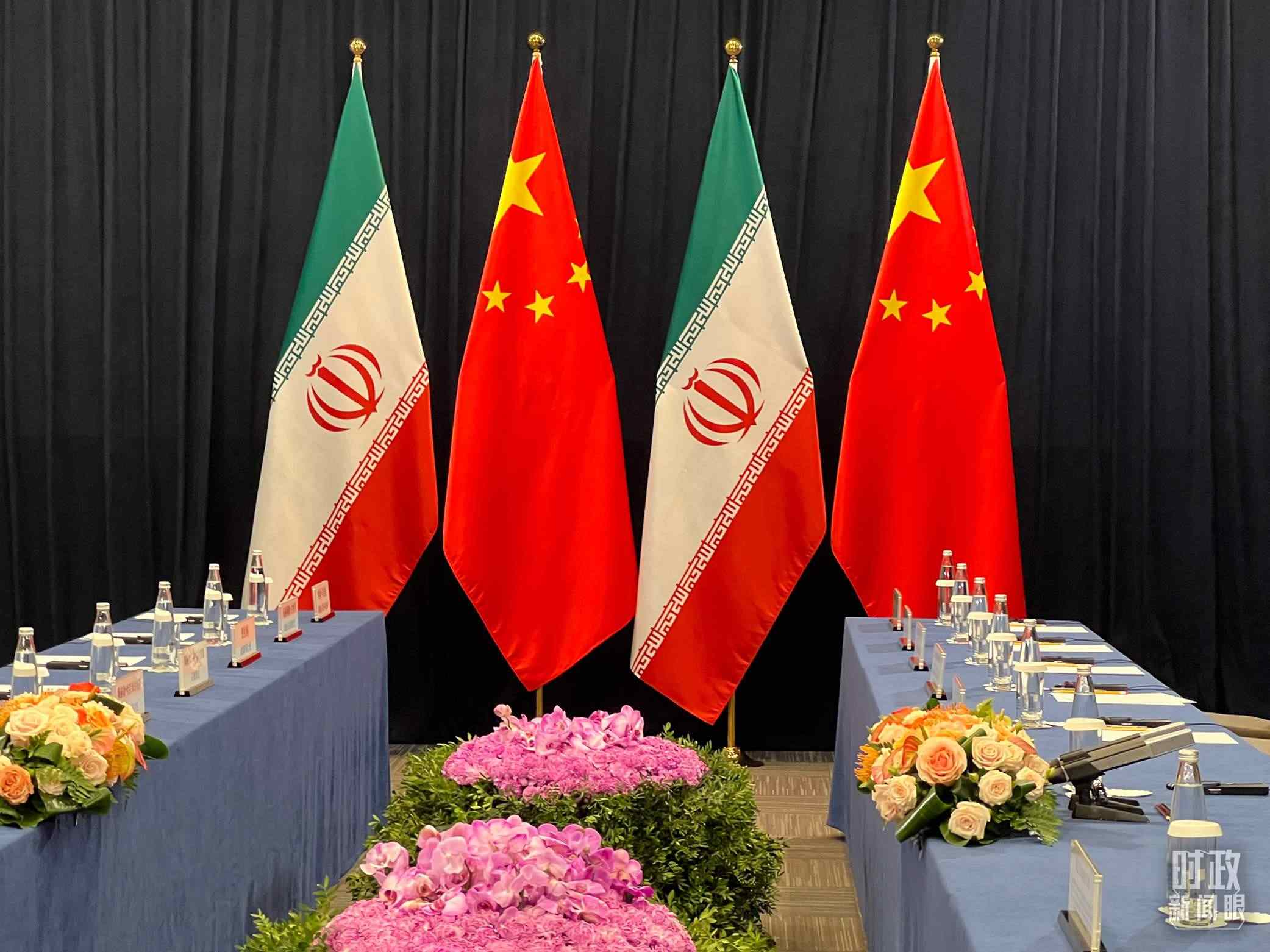 △ 中伊領(lǐng)導(dǎo)人會見開始前的現(xiàn)場。（總臺央視記者楊新禹拍攝）