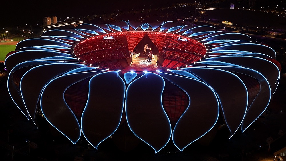 2023年9月23日，第19屆亞洲運(yùn)動(dòng)會(huì)開幕式上，最后一棒火炬手汪順和“數(shù)字火炬手”在開幕式上點(diǎn)燃主火炬。