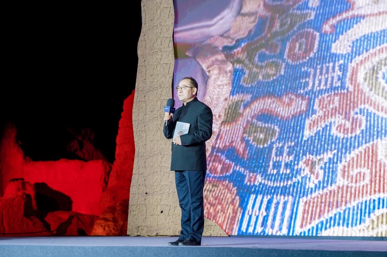 于志勇在“何以中國·五星出東方”網(wǎng)絡主題宣傳活動現(xiàn)場演講。人民視頻供圖