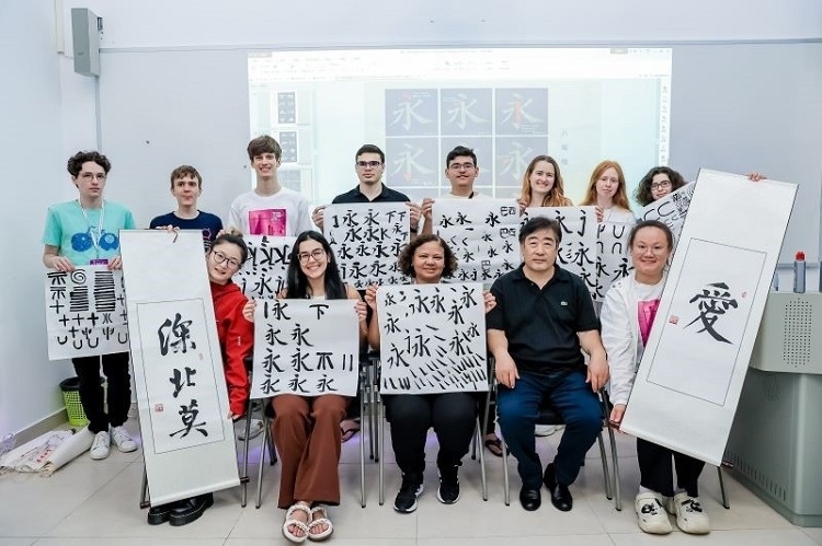 深北莫舉行文化交流活動(dòng)。深北莫供圖