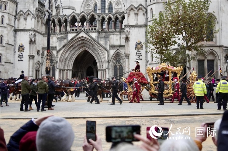 2024倫敦金融城市長(zhǎng)就職巡游現(xiàn)場(chǎng)。吳若鳴攝