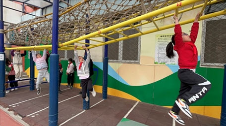 孩子從。校方供圖