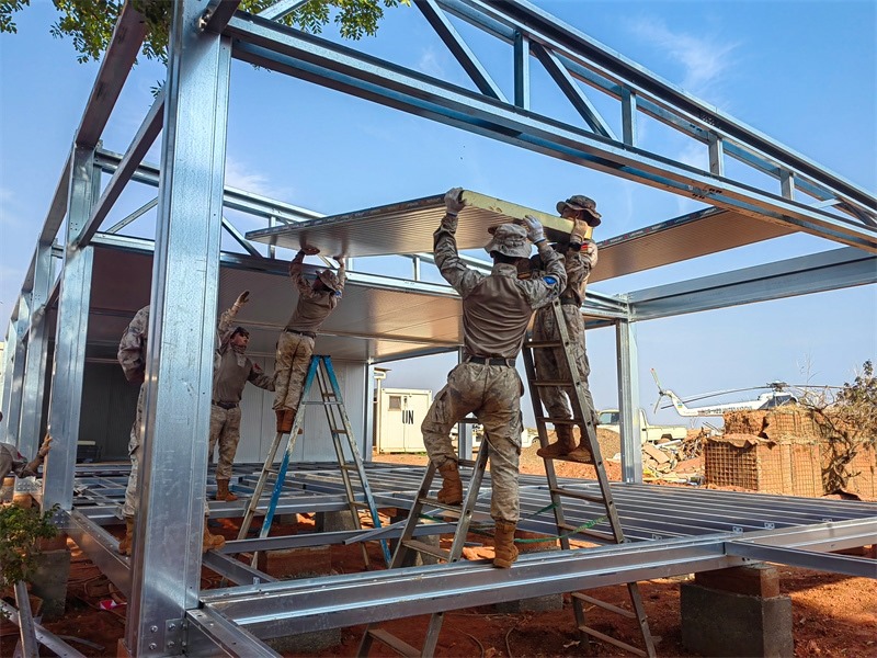 小組協(xié)同推進(jìn)工程任務(wù)。鄧原淘攝