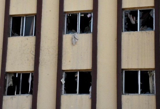 這是11月29日在敘利亞阿勒頗拍攝的一處遭襲建筑。新華社發(fā)