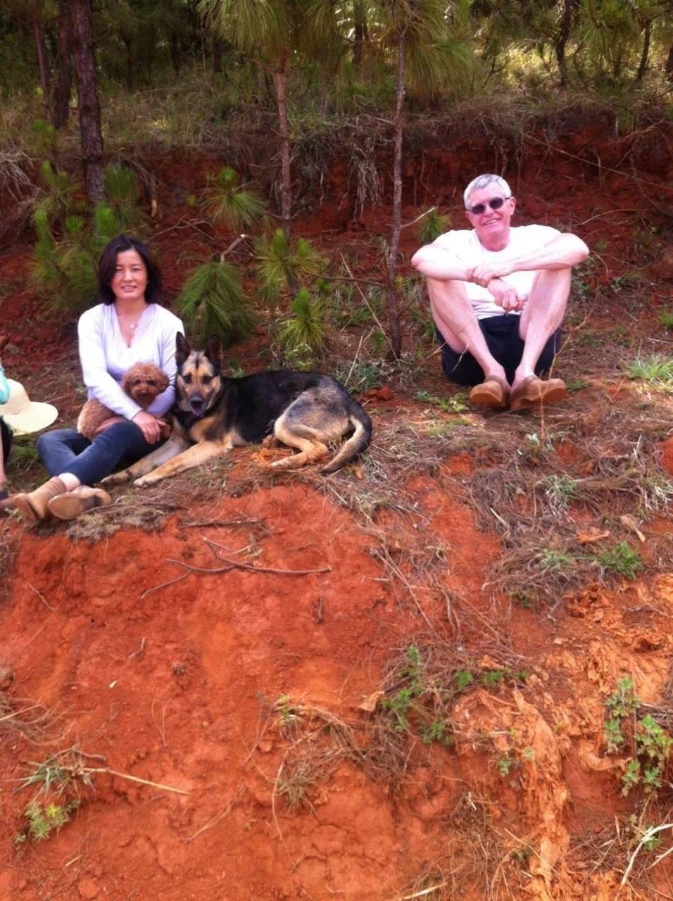 奈斯和妻子在云南東川打造了一個名叫“卡比杉”的農(nóng)場。