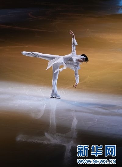 圖為羽生結弦在表演中。記者 錢錚 攝