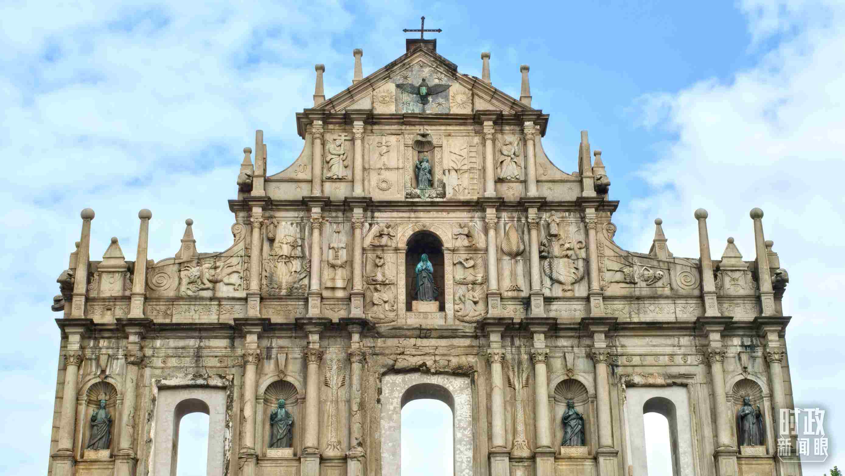 △澳門大三巴牌坊。（總臺央視記者張垚拍攝）