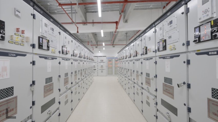 300兆瓦壓氣儲(chǔ)能示范工程高壓配電室。受訪者供圖