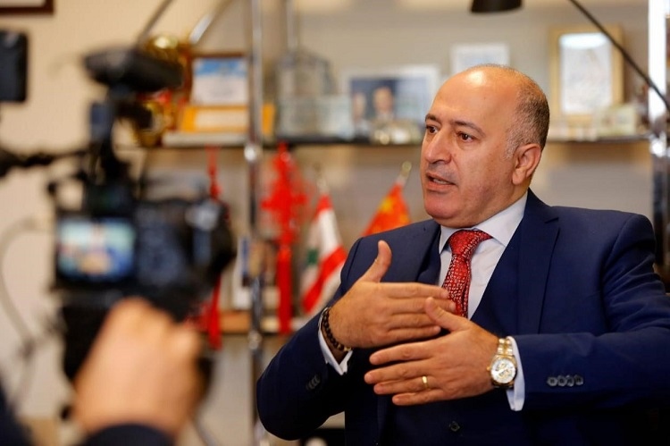 瓦里夫·庫(kù)邁哈在接受采訪。受訪者供圖