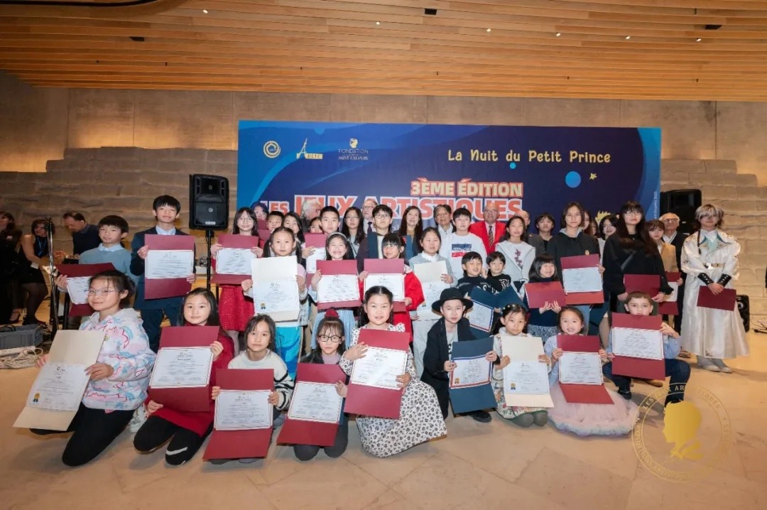 第三屆國(guó)際藝術(shù)聯(lián)創(chuàng)聯(lián)展盛大開(kāi)幕。法中交流促進(jìn)會(huì)供圖