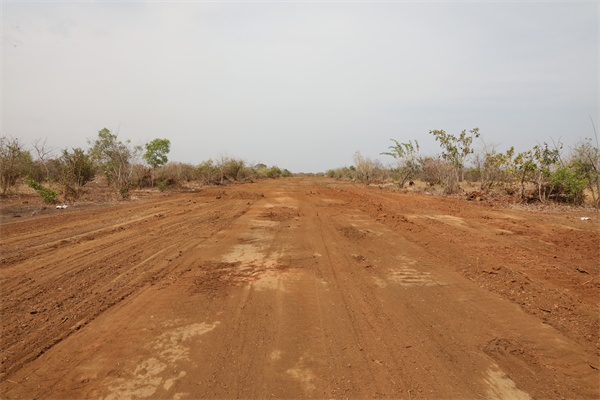 施工現(xiàn)場(chǎng)。張曉昆攝