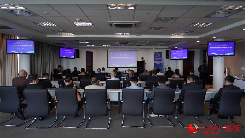 21日，貴州經(jīng)貿(mào)推介會暨第十四屆中國（貴州）國際酒類博覽會南非推介會在南非約翰內(nèi)斯堡市成功舉行。人民網(wǎng) 劉暢攝