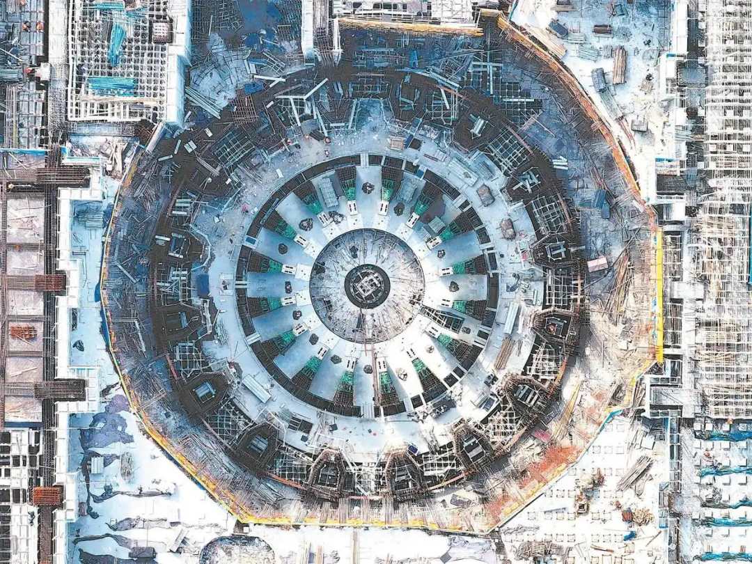 △中國科學(xué)院合肥物質(zhì)科學(xué)研究院等離子體所，緊湊型聚變能實(shí)驗(yàn)裝置（BEST）項(xiàng)目正加緊施工。