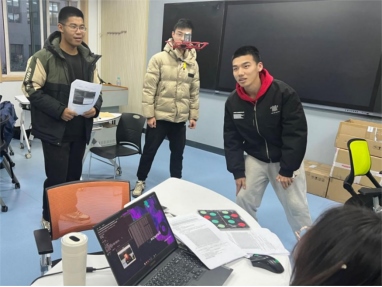 智能無人系統(tǒng)“做中悟”高階項目式課程。校方供圖