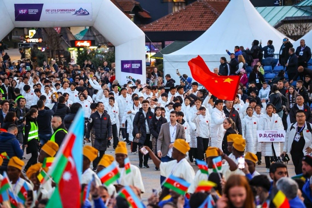 中國中學生體育代表團在開幕式上入場。圖片來源：中國中學生體育代表團