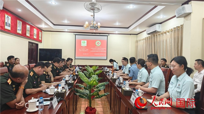 中國(guó)第十三批援助老撾人民軍醫(yī)療專(zhuān)家組在萬(wàn)象舉行見(jiàn)面會(huì)。第十三批援助老撾人民軍醫(yī)療專(zhuān)家組供圖